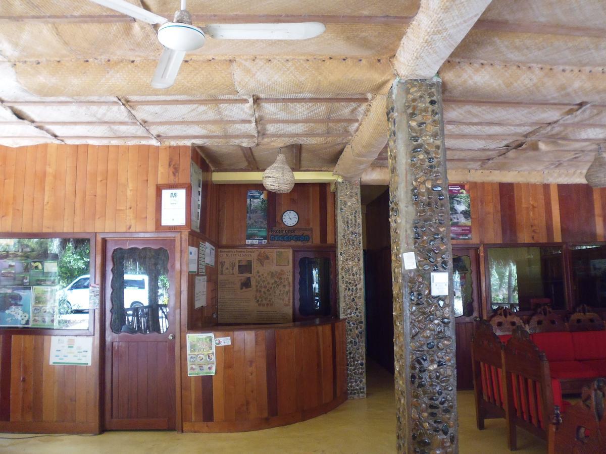 Hotel Nueva Alianza Frontera Corozal Exteriör bild