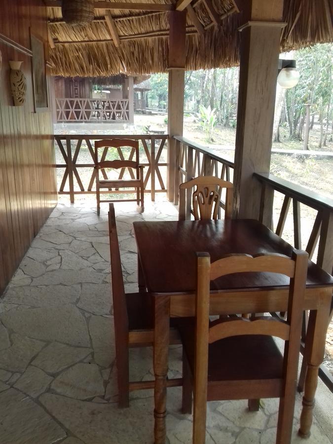 Hotel Nueva Alianza Frontera Corozal Exteriör bild