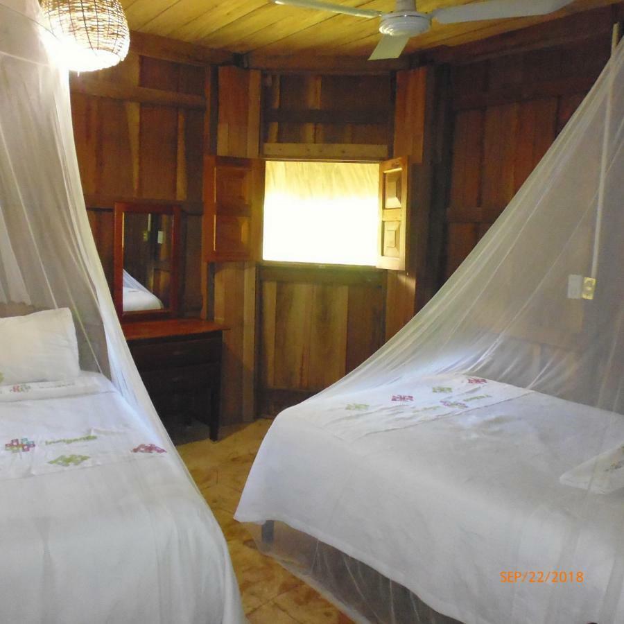 Hotel Nueva Alianza Frontera Corozal Exteriör bild