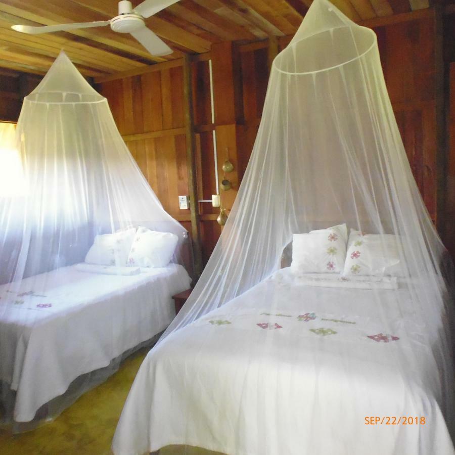 Hotel Nueva Alianza Frontera Corozal Exteriör bild